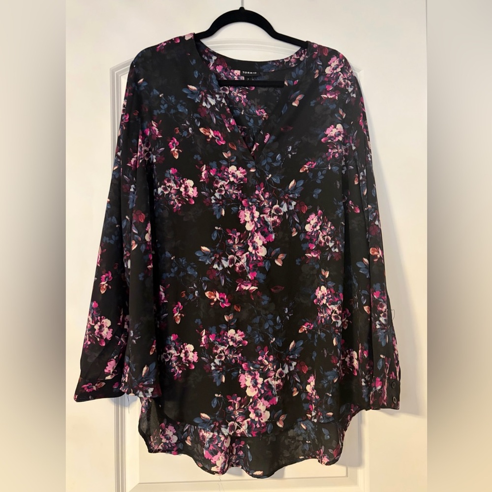 Torrid Black Floral Blouse - Size 2
